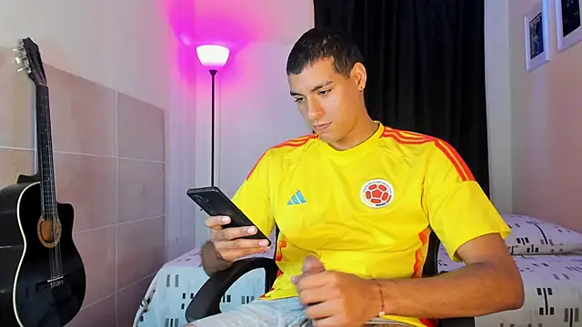 TeamPorn 19 online show from October 25, 3:28 am