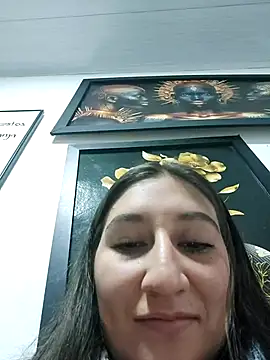 Snapshot of LunaBaby- chatting on September 16, 11:11 am LunaBaby- online show from September 16, 11:11 am