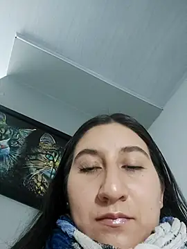 Snapshot of LunaBaby- chatting on September 25, 11:05 am LunaBaby- online show from September 25, 11:05 am