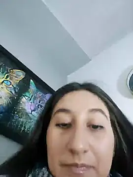Snapshot of LunaBaby- chatting on September 23, 11:06 am LunaBaby- online show from September 23, 11:06 am
