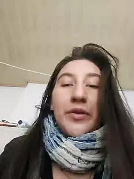 Snapshot of LunaBaby- chatting on October 7, 12:17 pm LunaBaby- online show from October 7, 12:17 pm