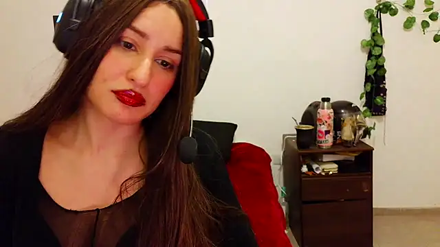 Snapshot of kendrafarq chatting on May 20, 11:46 pm kendrafarq online show from May 20, 11:46 pm