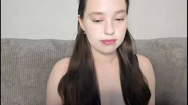 Snapshot of PureLedy chatting on November 11, 1:00 am PureLedy online show from November 11, 1:00 am