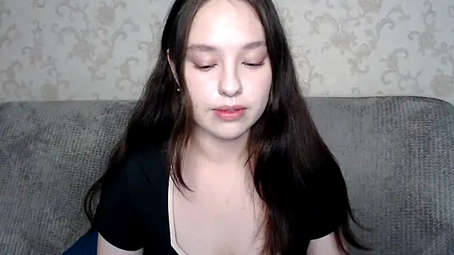 Snapshot of PureLedy chatting on October 20, 1:07 am PureLedy online show from October 20, 1:07 am