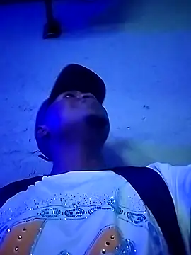 Snapshot of shebeshid chatting on March 4, 11:18 am shebeshid online show from March 4, 11:18 am