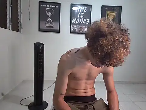 Dollarhot30 online show from February 9, 11:47 pm