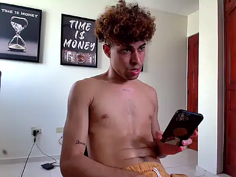 Dollarhot30 online show from February 13, 7:36 pm