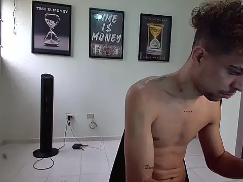 Dollarhot30 online show from February 25, 12:27 pm