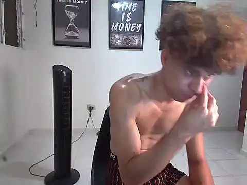 Dollarhot30 online show from February 13, 4:45 am