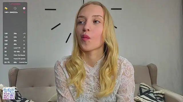 ArdathHalfhill online show from October 11, 6:09 pm