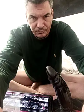 Snapshot of twitshe chatting on November 25, 2:50 pm twitshe online show from November 25, 2:50 pm