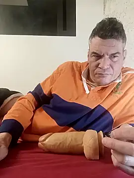 Snapshot of twitshe chatting on November 10, 11:32 pm twitshe online show from November 10, 11:32 pm