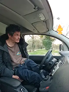 twitshe online show from February 20, 6:59 am