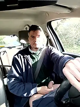 Snapshot of twitshe chatting on November 23, 11:42 am twitshe online show from November 23, 11:42 am