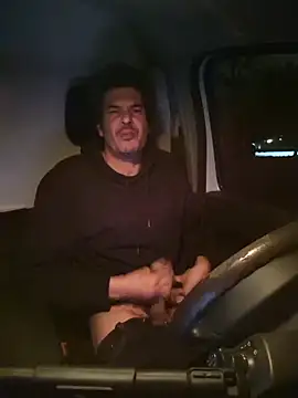 twitshe online show from March 9, 6:44 pm