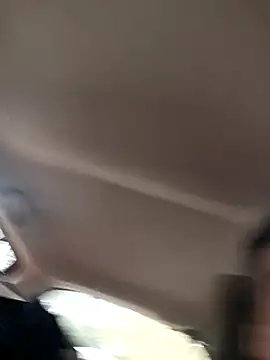 Snapshot of twitshe chatting on October 27, 12:28 pm twitshe online show from October 27, 12:28 pm