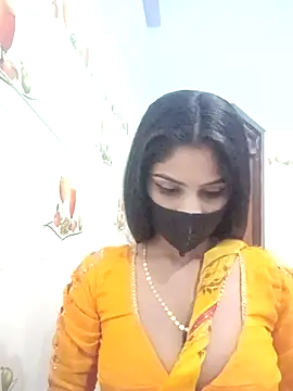 Snapshot of Hot-Soniya733 chatting on November 3, 7:17 pm Hot-Soniya733 online show from November 3, 7:17 pm