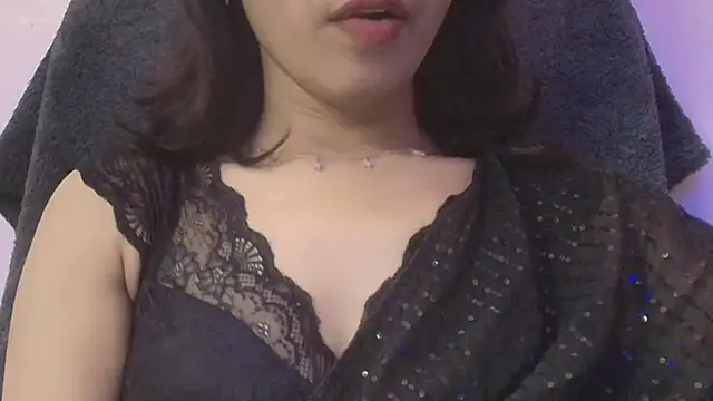 Snapshot of SWEET-18-TEEN chatting on October 7, 6:09 pm SWEET-18-TEEN online show from October 7, 6:09 pm