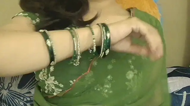 SWEET-18-TEEN online show from April 7, 7:10 am