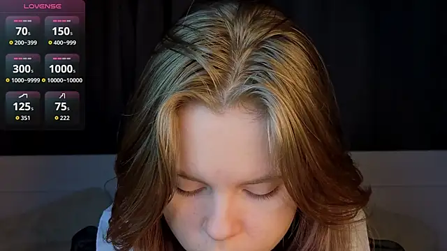 JulietteRain online show from December 22, 4:40 pm