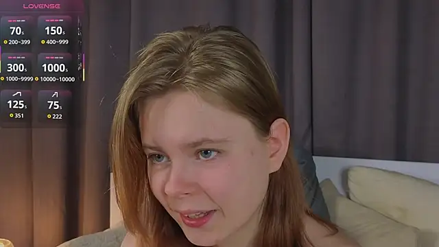 Snapshot of JulietteRain chatting on November 28, 5:46 pm JulietteRain online show from November 28, 5:46 pm