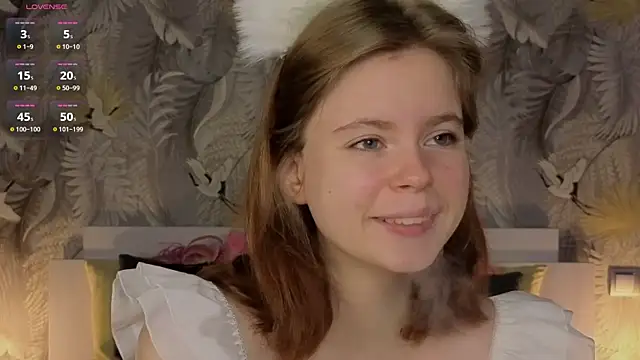 JulietteRain online show from October 10, 5:25 pm