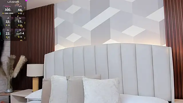 Mommy Naughty online show from November 18, 11:02 am