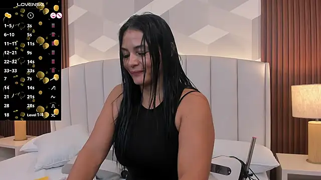 Mommy Naughty online show from May 28, 10:43 am