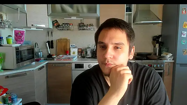 Snapshot of Bear_Beer130 chatting on June 19, 4:13 pm Bear Beer130 online show from June 19, 4:13 pm