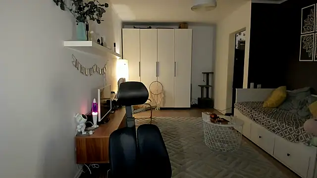 Bear Beer130 online show from October 13, 4:30 pm