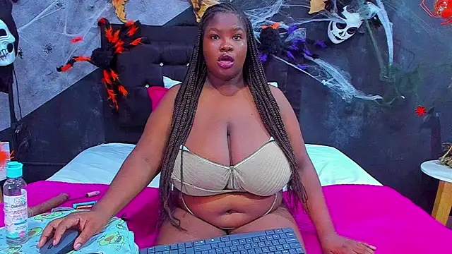 Maiam  Rossi online show from November 6, 1:15 pm