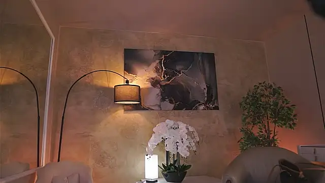 EllieRedd online show from November 29, 5:18 am