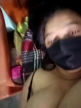 jenyfer709 online show from April 8, 9:49 pm