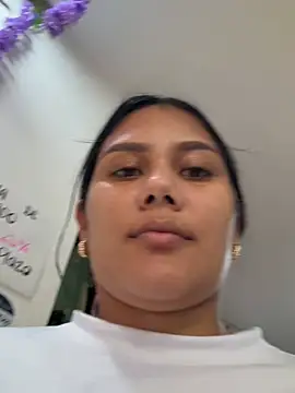 burbuja02 online show from April 16, 3:02 pm