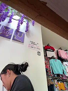 burbuja02 online show from April 9, 2:56 pm