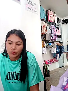 Snapshot of burbuja02 chatting on September 12, 2:06 pm burbuja02 online show from September 12, 2:06 pm