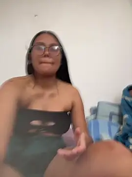 burbuja02 online show from March 3, 4:25 pm