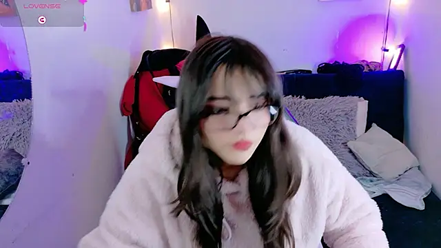 Snapshot of MiaVelvetDoll chatting on November 14, 1:26 pm MiaVelvetDoll online show from November 14, 1:26 pm