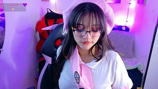 Snapshot of MiaVelvetDoll chatting on October 2, 2:09 pm MiaVelvetDoll online show from October 2, 2:09 pm