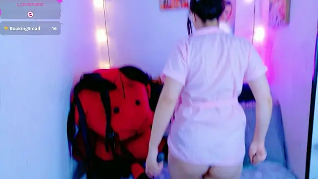 Snapshot of MiaVelvetDoll chatting on November 3, 2:42 pm MiaVelvetDoll online show from November 3, 2:42 pm