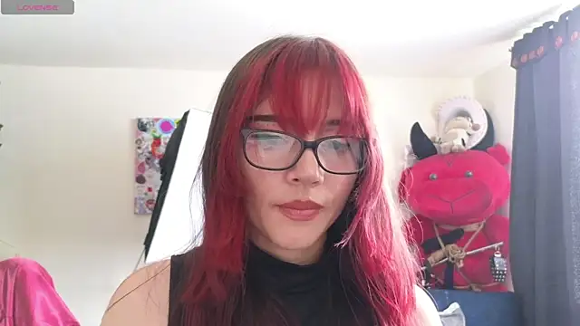 Snapshot of MiaVelvetDoll chatting on June 13, 2:48 pm MiaVelvetDoll online show from June 13, 2:48 pm