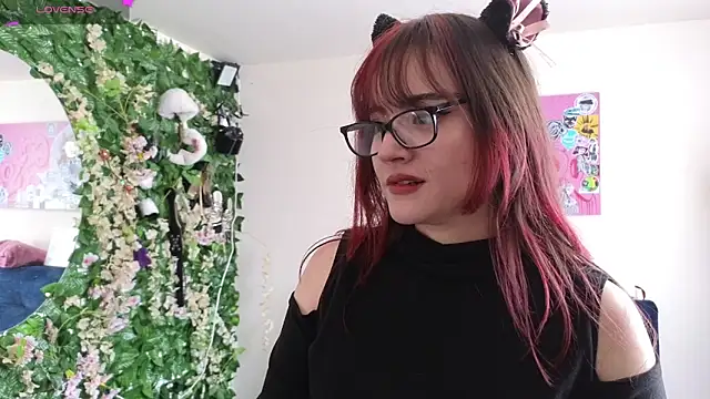 MiaVelvetDoll online show from March 25, 3:11 pm