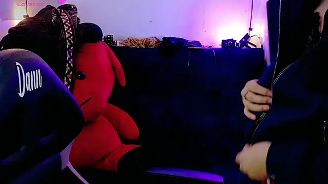 Snapshot of MiaVelvetDoll chatting on November 27, 1:55 pm MiaVelvetDoll online show from November 27, 1:55 pm