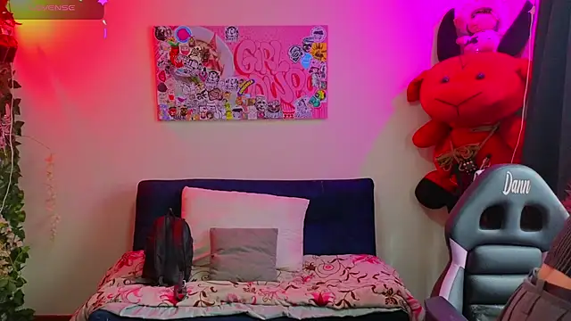 MiaVelvetDoll online show from March 28, 2:29 pm