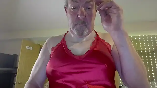 Sexyjennyxh online show from March 12, 5:13 am