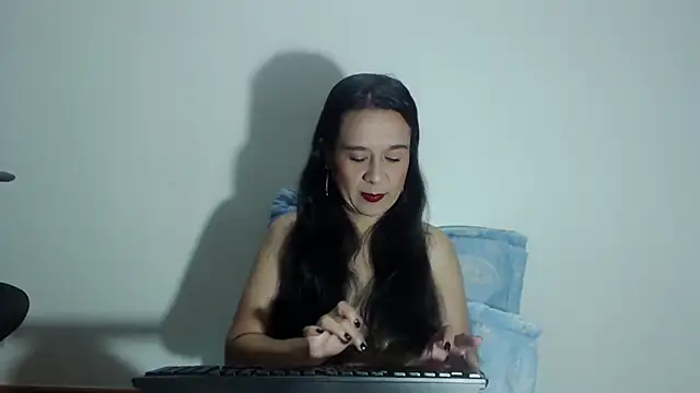 Aileendarkhot online show from February 25, 4:12 am