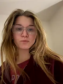 Riley ray69 online show from December 19, 9:33 am