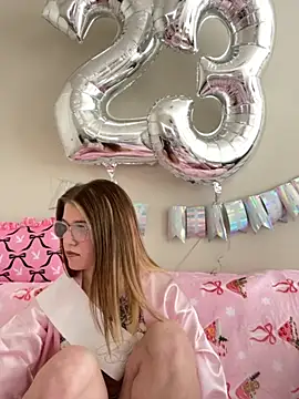 Riley ray69 online show from November 11, 3:18 pm