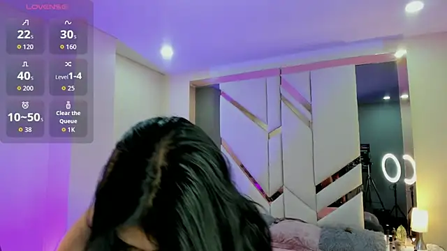 EmmaStonns online show from September 23, 2:13 pm