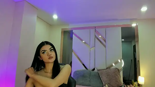 EmmaStonns online show from September 25, 1:17 pm